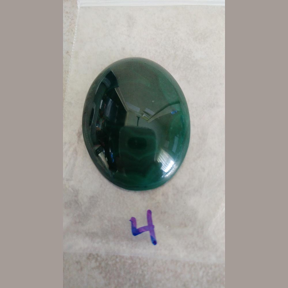 Malachite balances mood swings and heals cramps