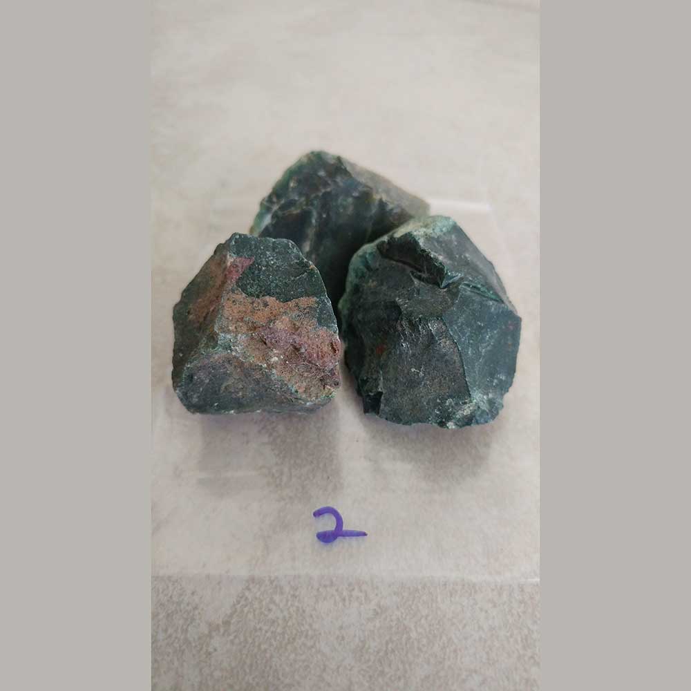 Bloodstone benefits blood rich organs, regulates and supports blood flow and aids circulation