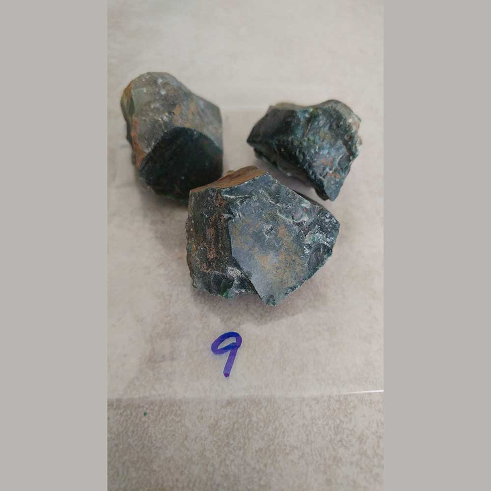 Bloodstone benefits blood rich organs, regulates and supports blood flow and aids circulation