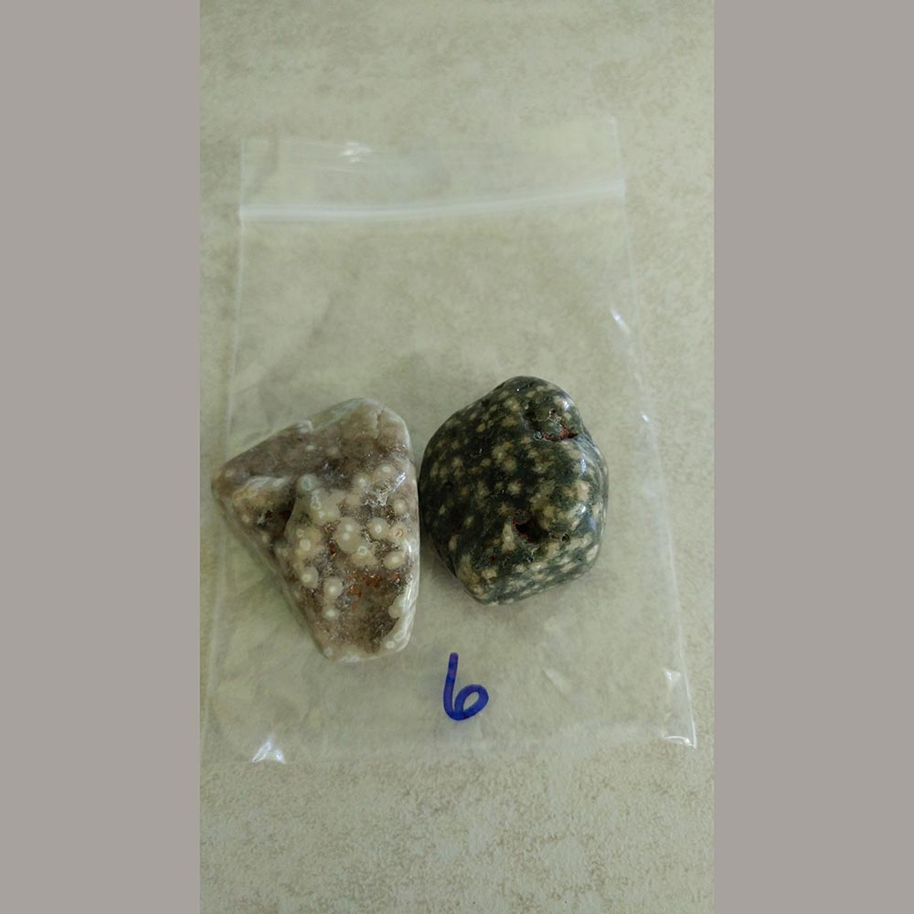 Ocean Jasper is beneficial to the digestion, digestive organs, removing toxins, lessens body odor