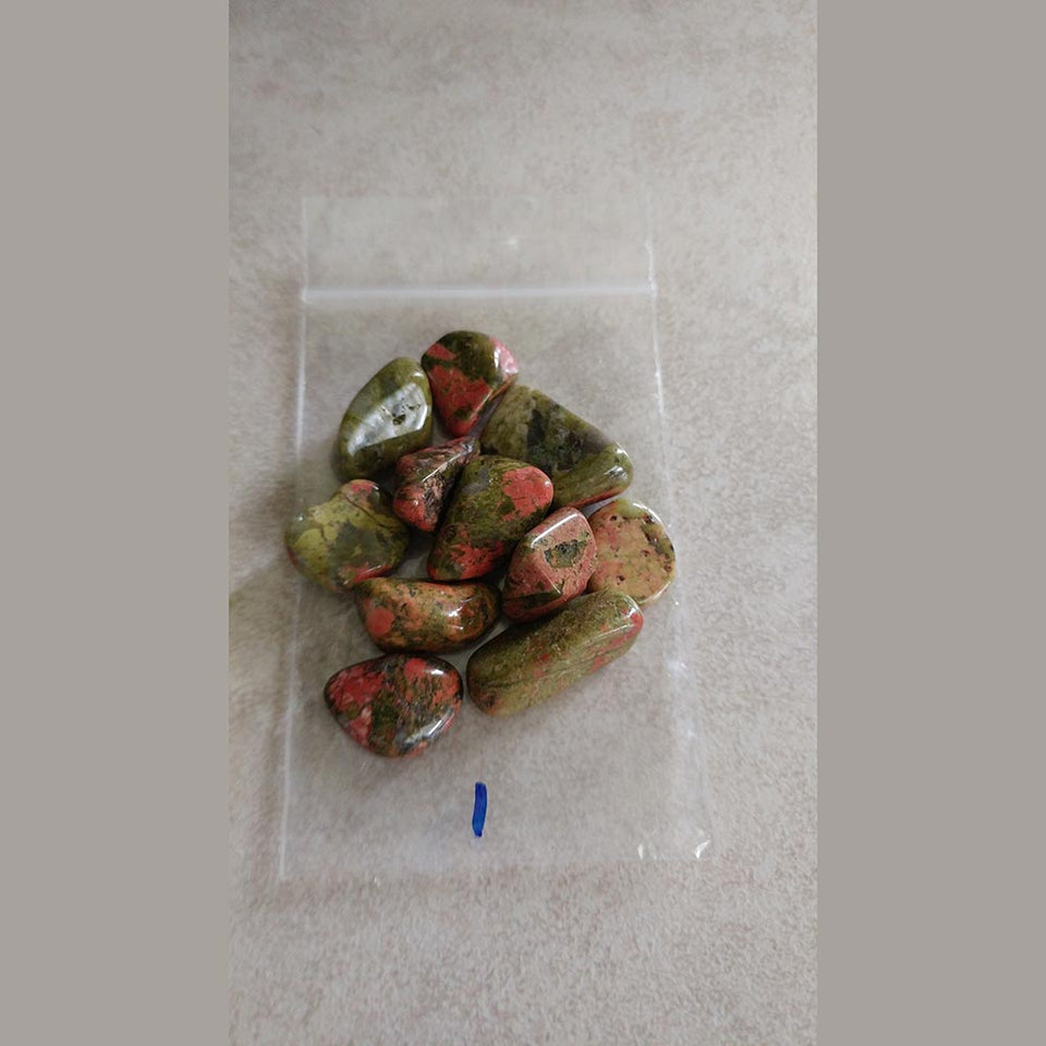 gift, heart, pyramid, tumbled, healing, energy, positive, calming, spiritual, Jasper, crystals, heart, pendulum, , hematite, ruby, window, palm stone,  headaches, pain, bruises, fatigue, anger, sadness, resentments, tumbled, rough, pouches,  abundance, prosperity, success, promotes, regeneration, vibration,  lungs, head, eyes, sleep, , hips, legs, muscle, cramps, nerves, disciplined, kidneys, feet, teeth, ears, jaw, immune, hives, autoimmune,  liver, spleen, bladder, emotional